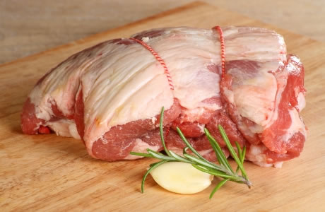 Lamb Shoulder Roast (Bone In)